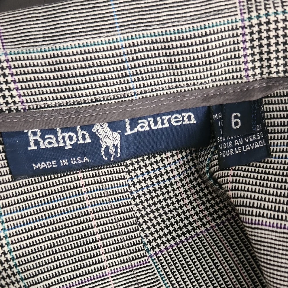 Ralph Lauren Gray Double-Breasted Women's Suit - Picture 12 of 13